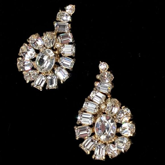 Glamorous HOLLYCRAFT Clip-on Rhinestone Earrings - Vintage Midcentury - Picture 2 of 7